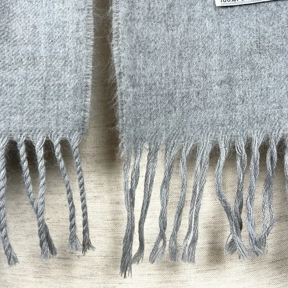 Virgin Wool Scarf Light Gray Men’s Women’s made in Uruguay